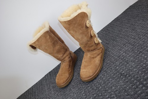 Ugg bailey button triplet - bailey,